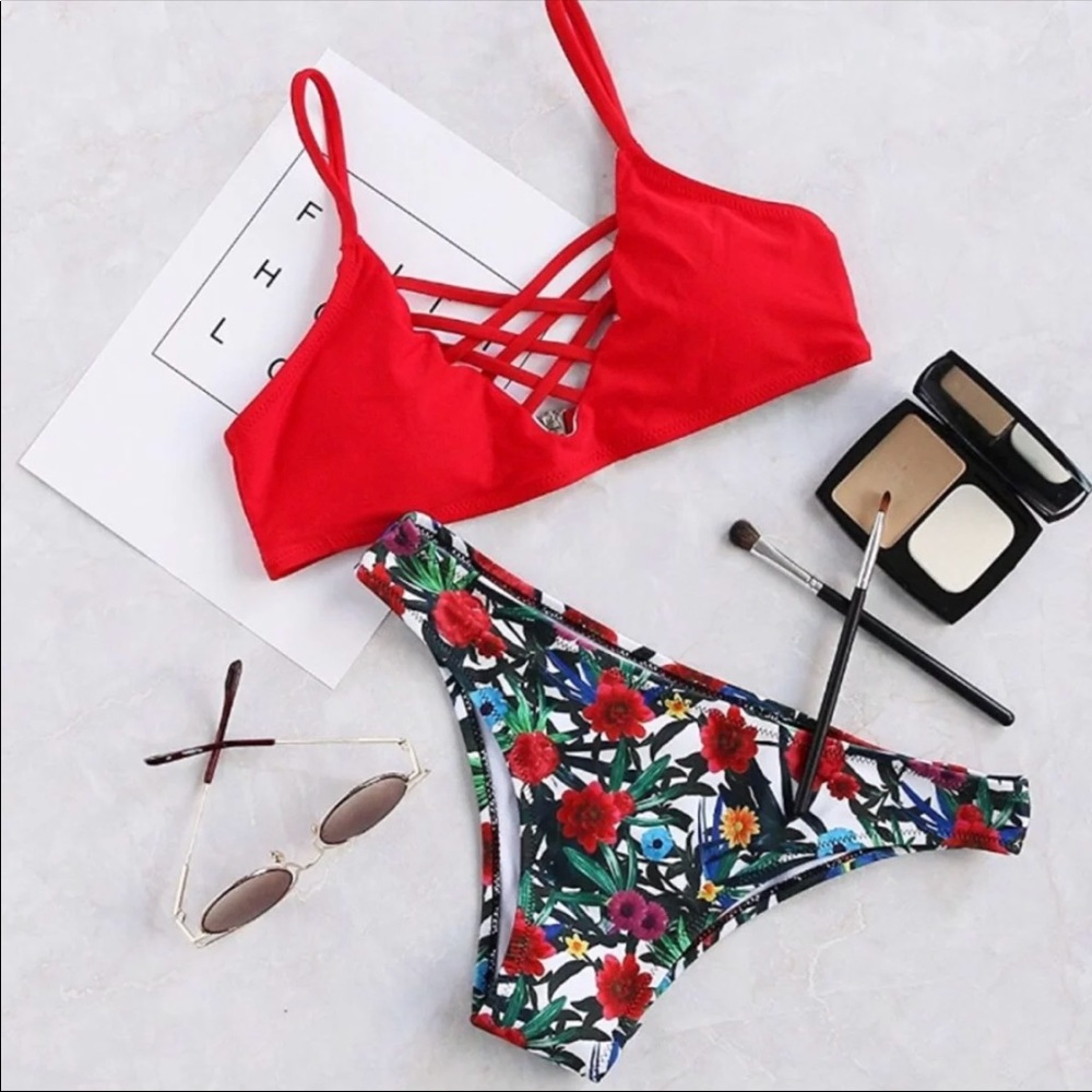 Red bikini romwe top